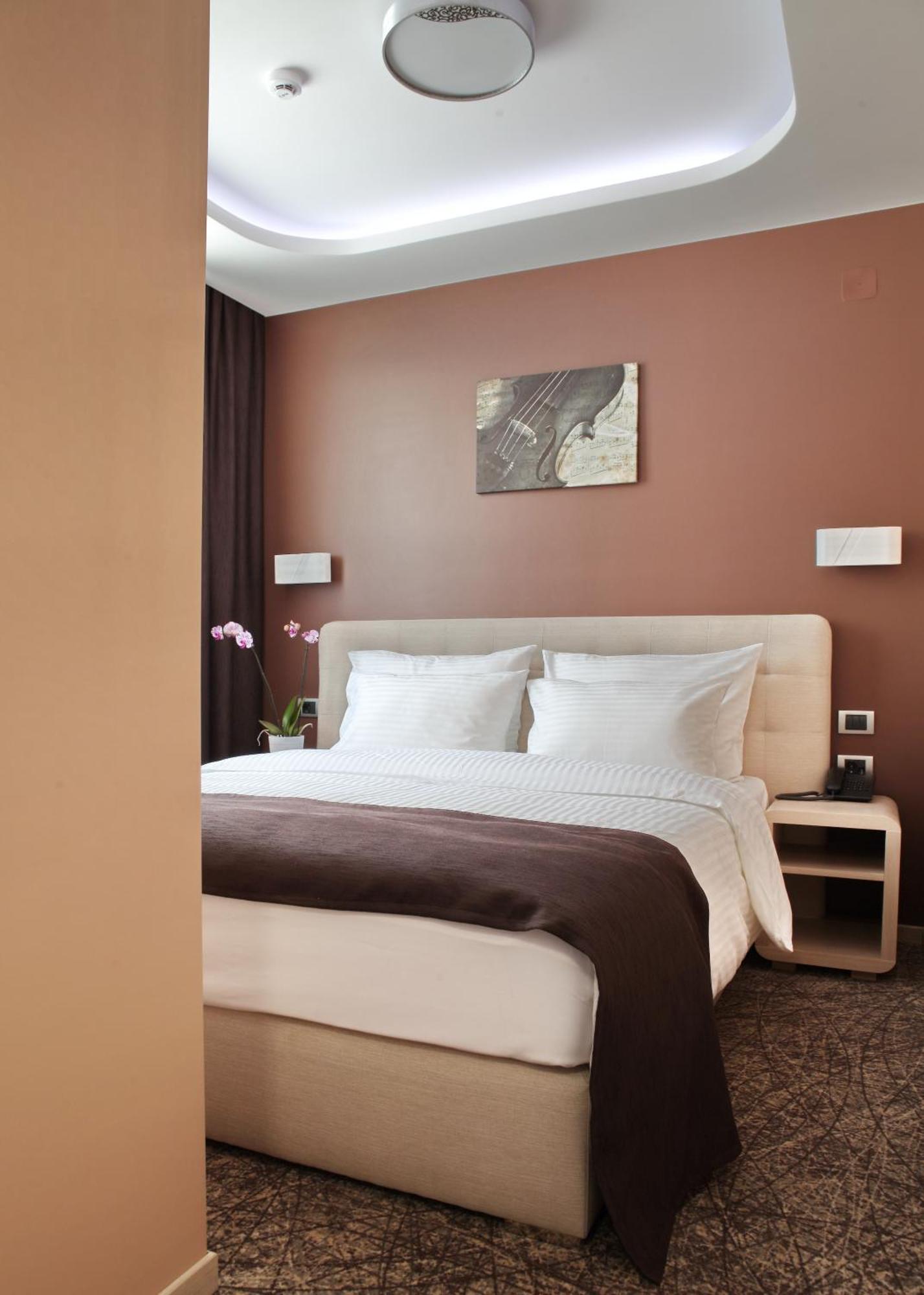 Garni Hotel Aveny Čačak Eksteriør billede