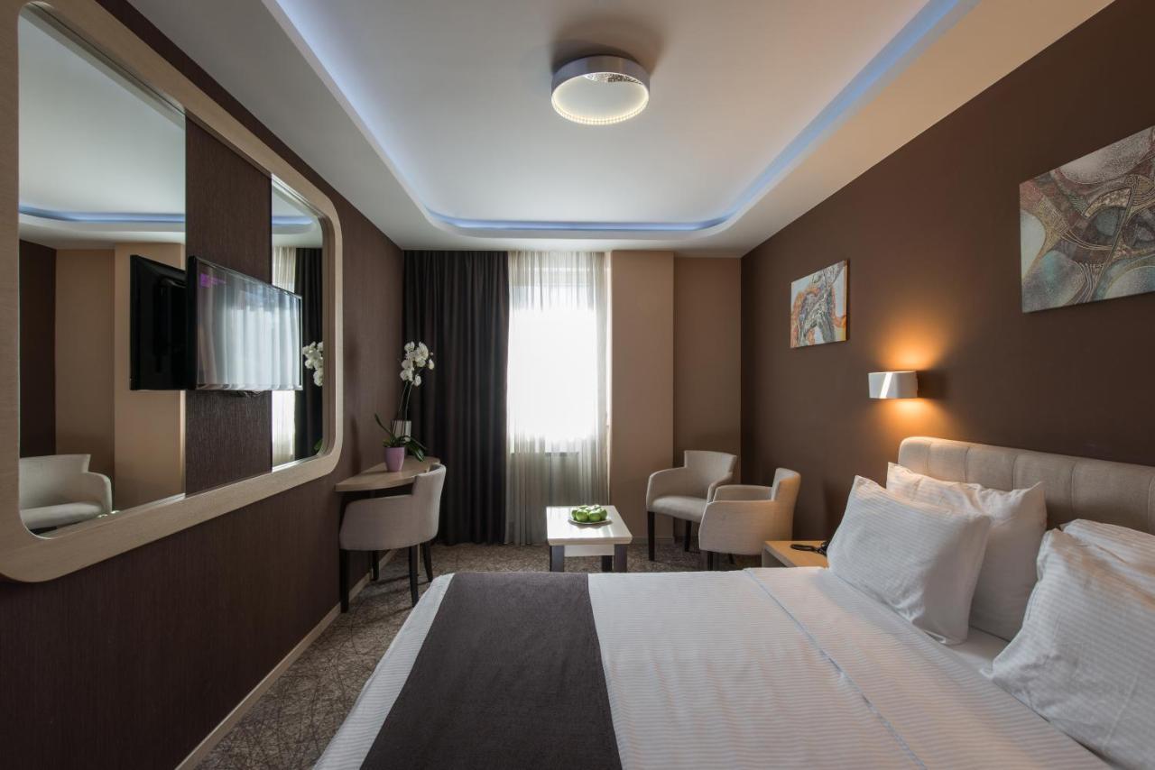 Garni Hotel Aveny Čačak Eksteriør billede