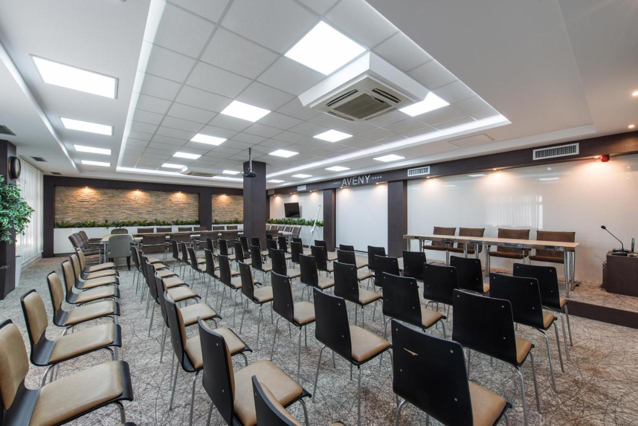 Garni Hotel Aveny Čačak Eksteriør billede