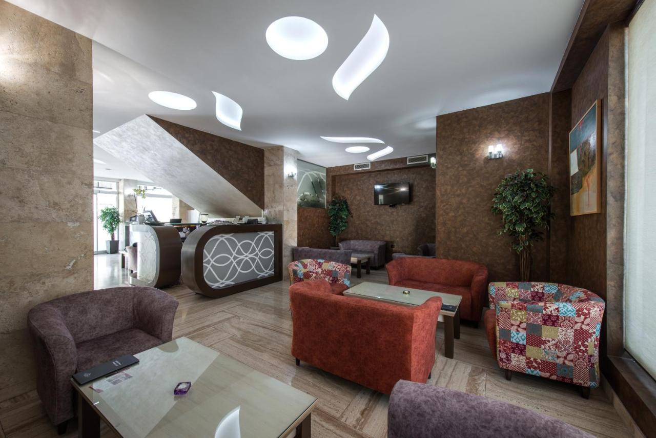 Garni Hotel Aveny Čačak Eksteriør billede